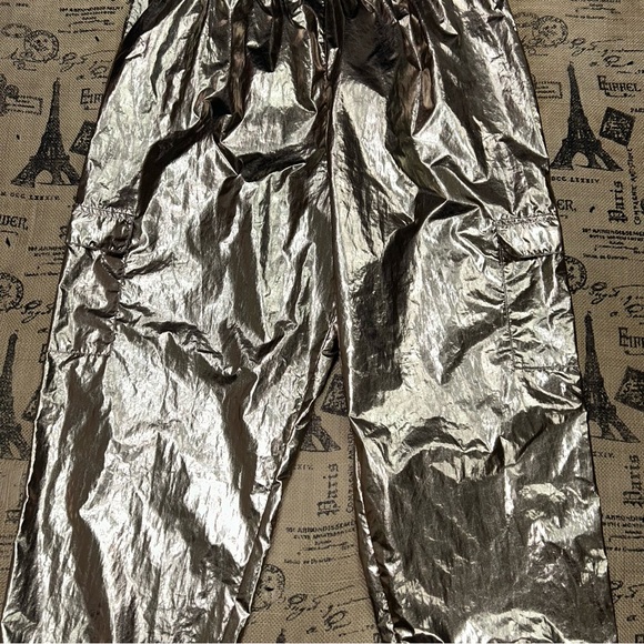 Victoria'S Secret Sport NWT! Bronze Metallic Cargo Jogger Pants Size L - Picture 6 of 15